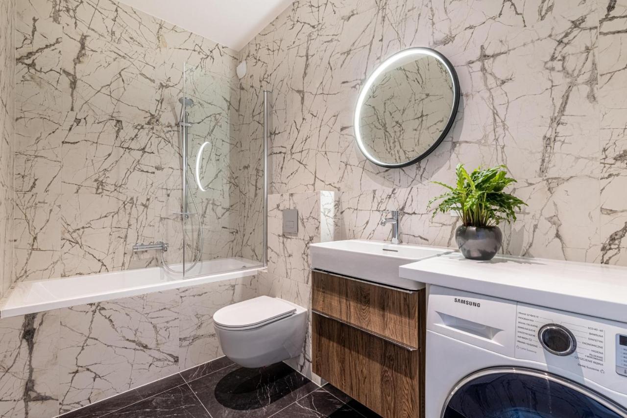 Zloty Lotos-Srodmiescie Z Darmowym Parkingiem Apartment Gdansk Ngoại thất bức ảnh